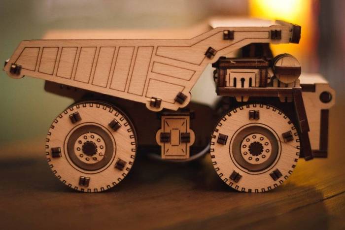 EWA Drewniane Puzzle 3D Mini Belaz